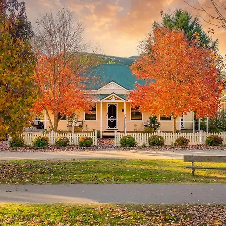 Autumn Beauty - Mountain View Cottage 3 Bright Exterior photo
